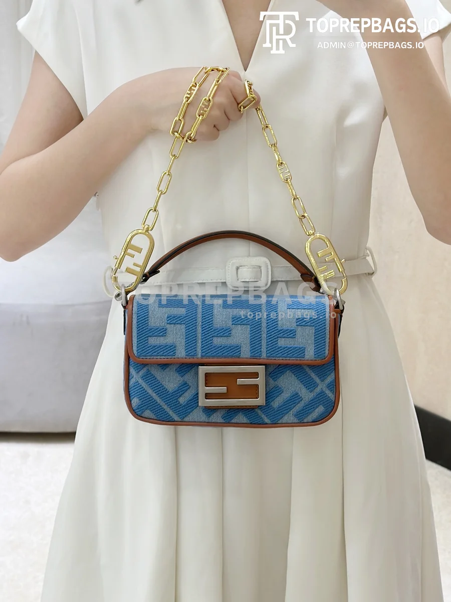 i1745125052491_7484_0_5 Fendi Baguette in Blue