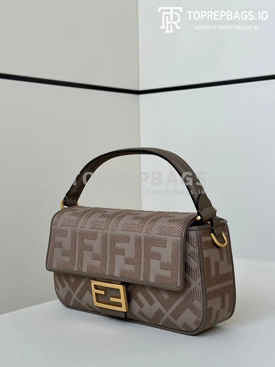 i1745126543_8569_1 Fendi Baguette in Taupe