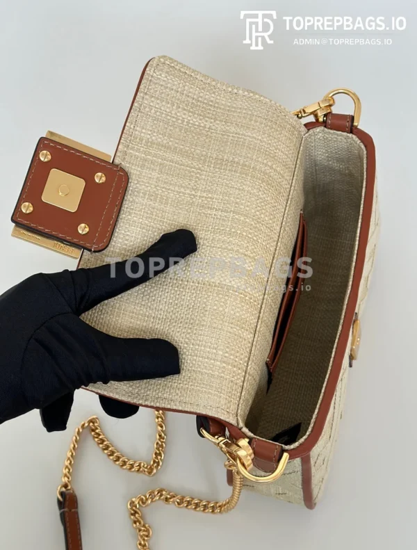 i1745645026739_6842_0_7 Fendi Baguette in Beige