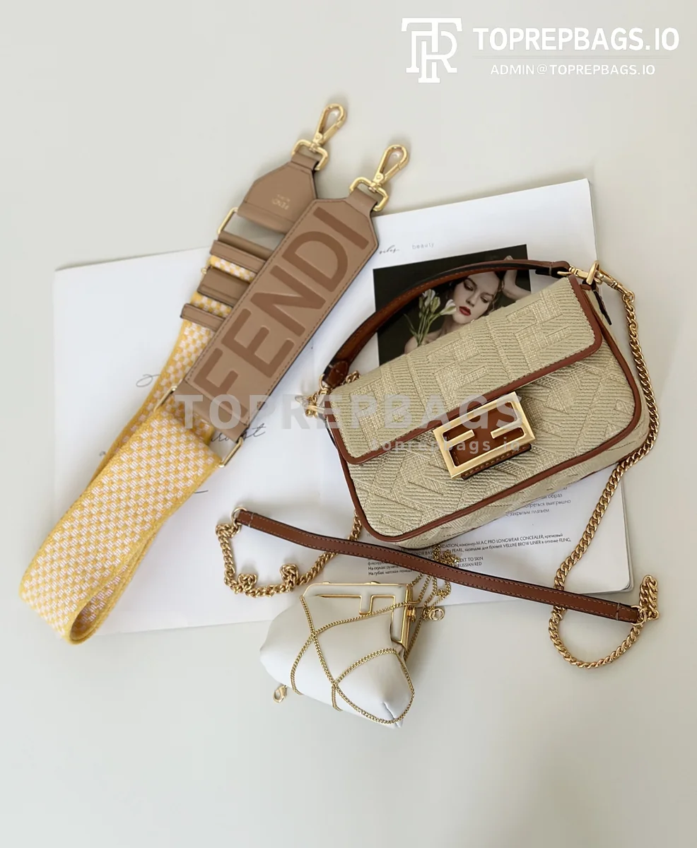 i1745645095600_1415_0_3 Fendi Baguette in Beige