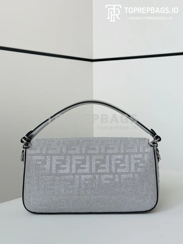 i1746195573_4847_2 Fendi Baguette Medium in Grey