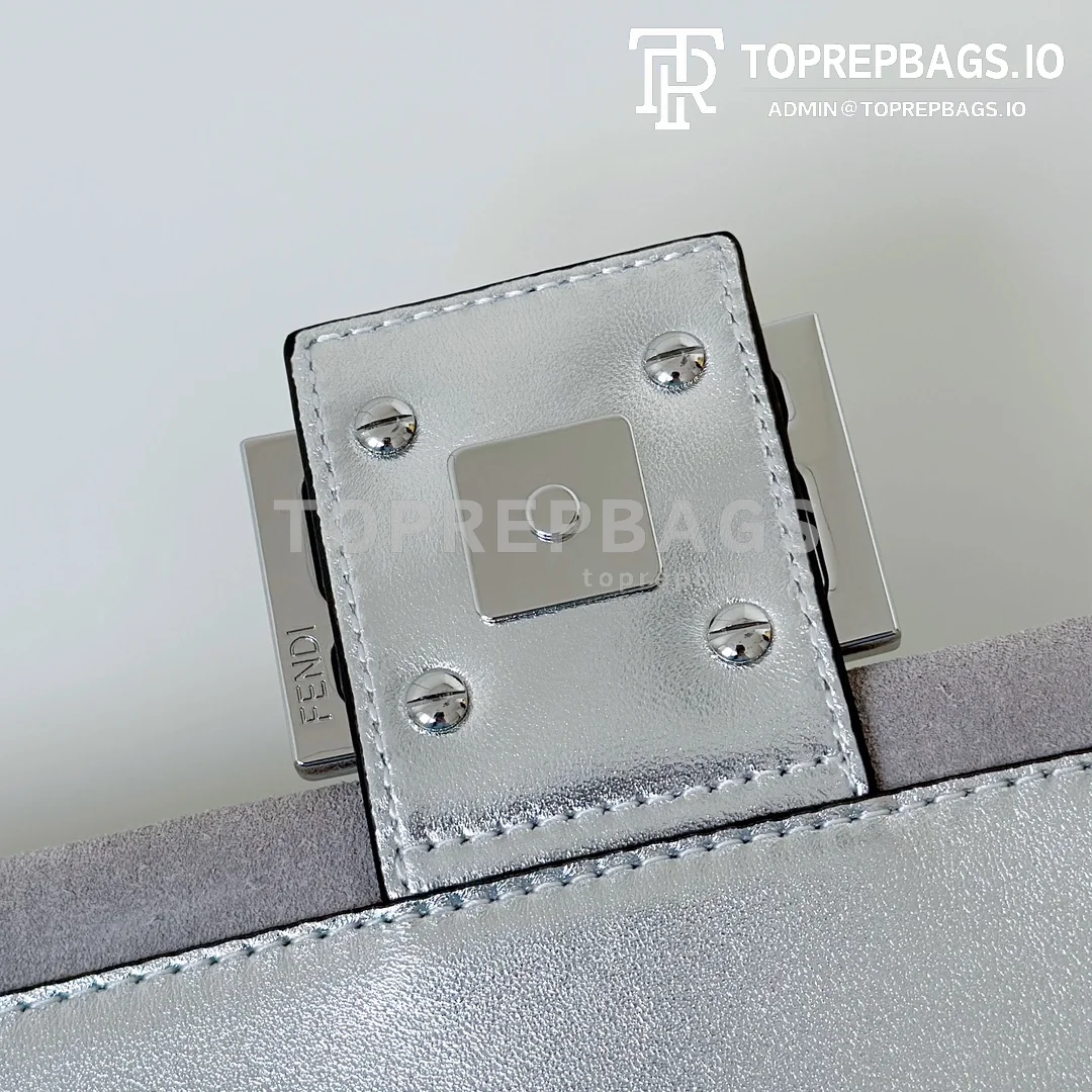i1746195573_7967_5 Fendi Baguette Medium in Grey
