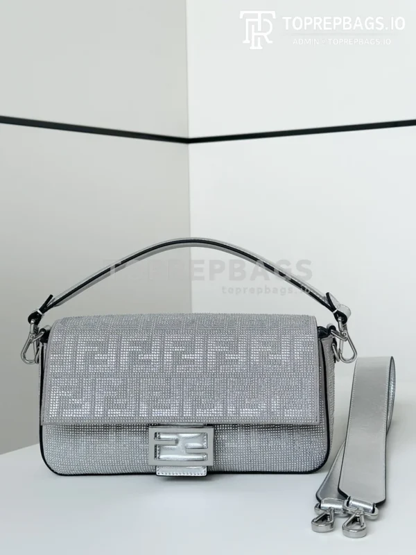 i1746195573_9718_0 Fendi Baguette Medium in Grey