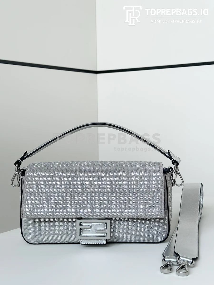 i1746195573_9718_0 Fendi Baguette Medium in Grey