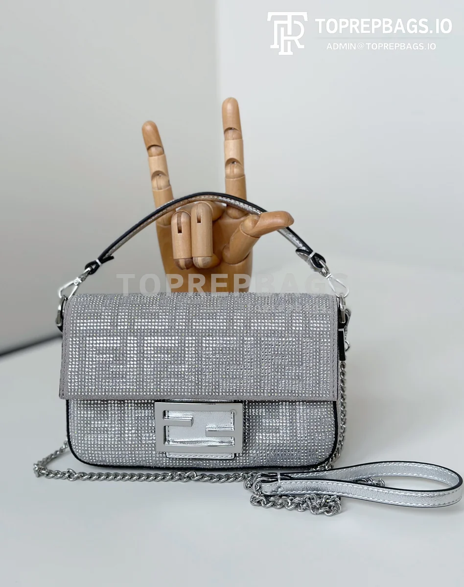 i1746195770_7715_0 Fendi Baguette Mini in Grey