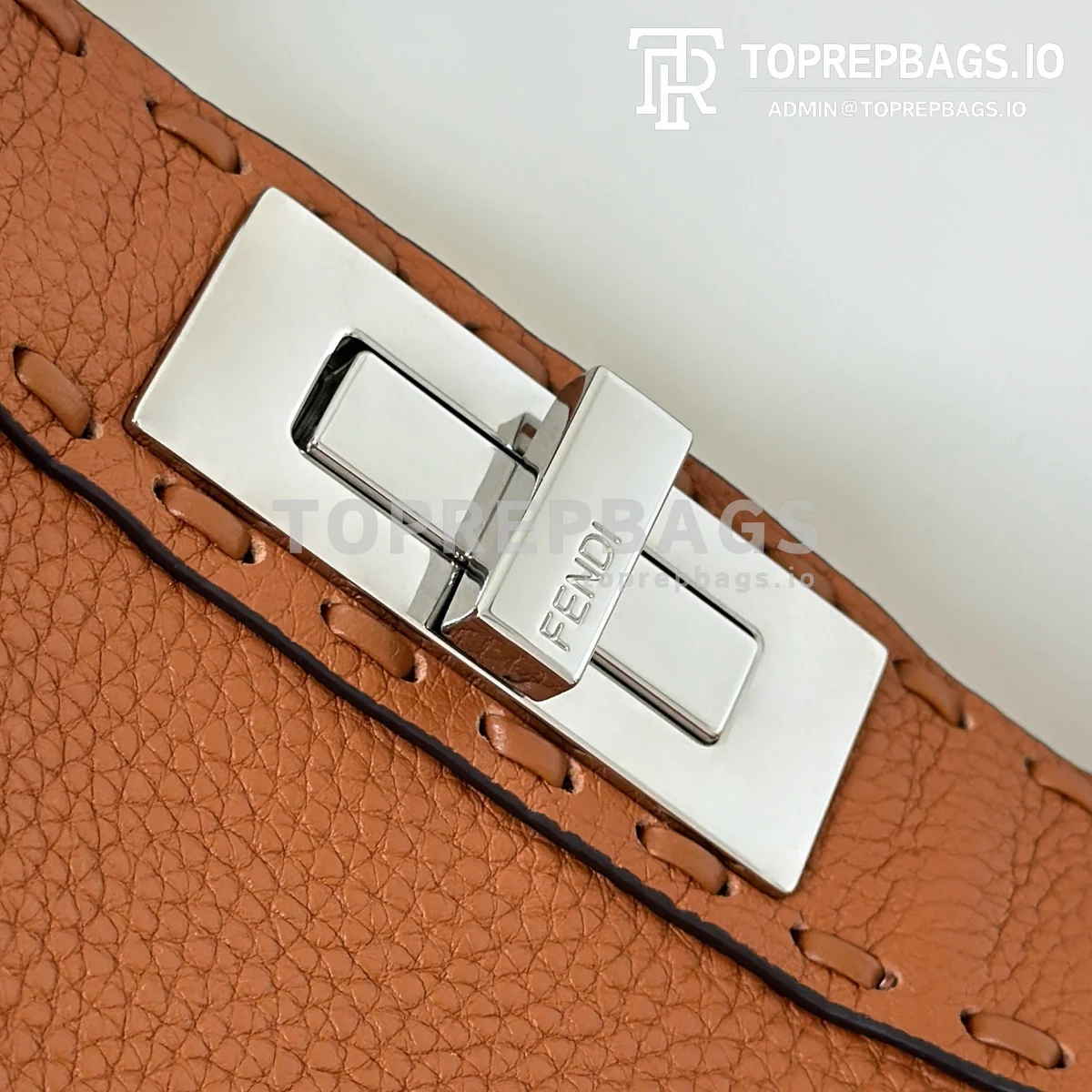 i1746598721750_2538_0_3 Fendi Peekaboo Medium in Brown