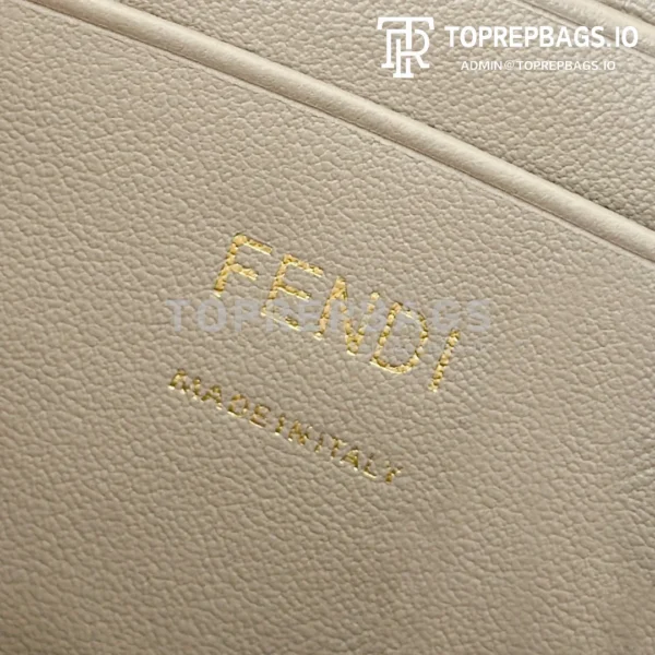 i1747041359_2520_6 Fendi Baguette in Taupe