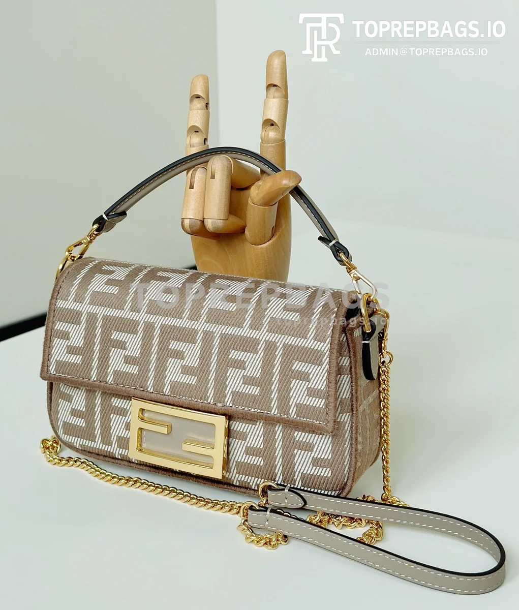 i1747041359_8523_1 Fendi Baguette in Taupe