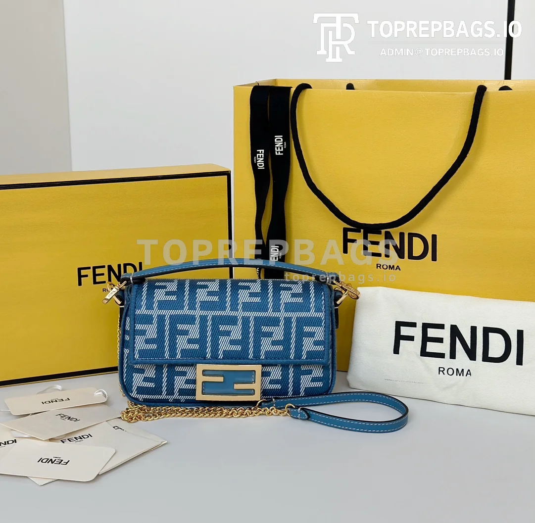 i1747042470_9251_0 Fendi Baguette in Blue