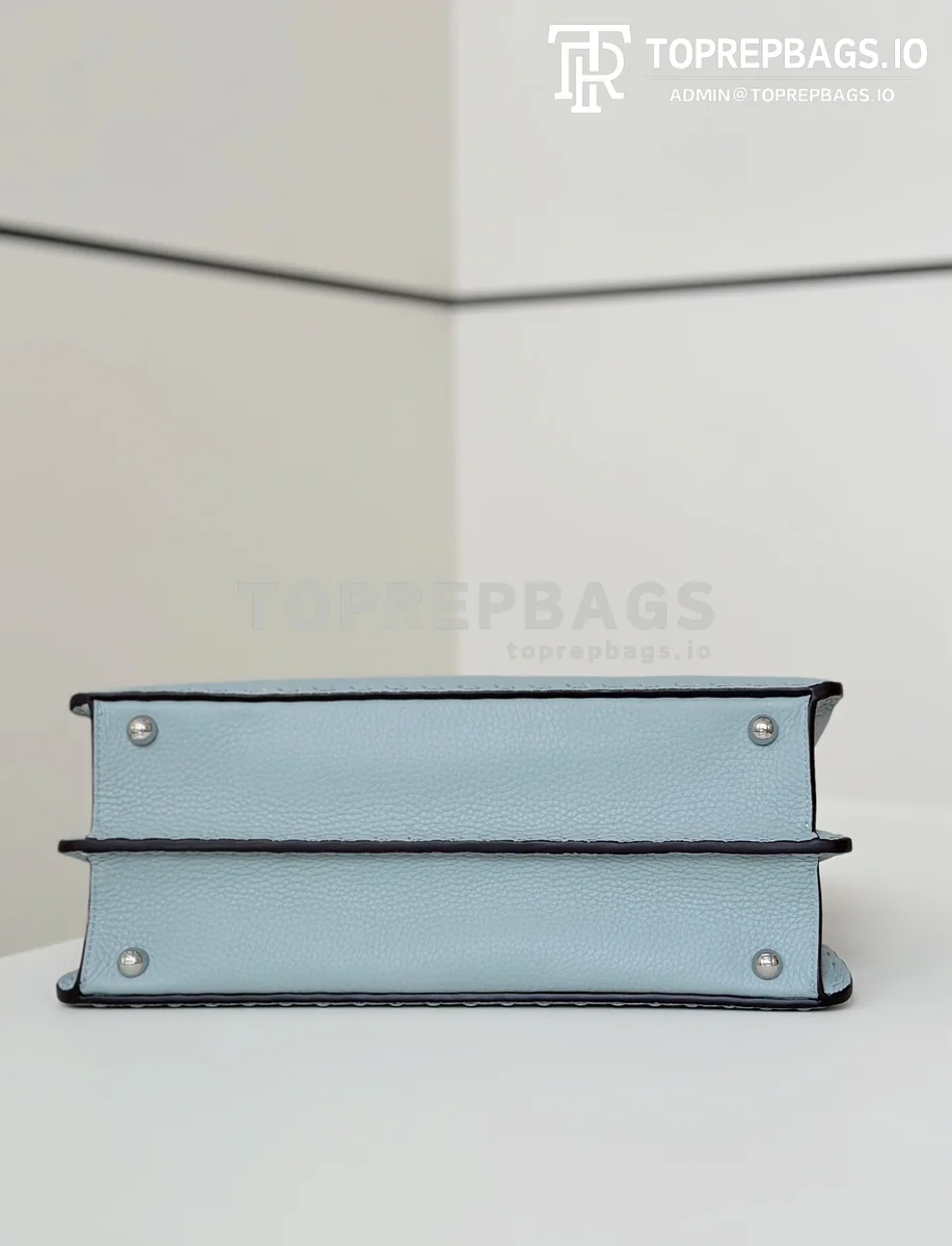 i1748076098_5350_2 Fendi Peekaboo Medium in Blue