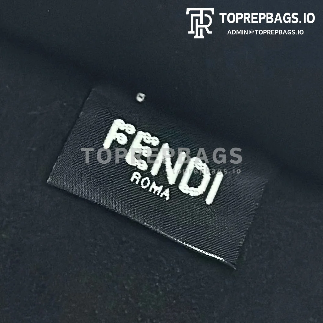 i1748247208419_5436_0_4 Fendi Sunshine Shopper Small in Black