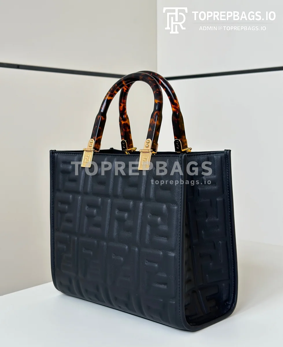i1748247209947_9264_0_1 Fendi Sunshine Shopper Small in Black