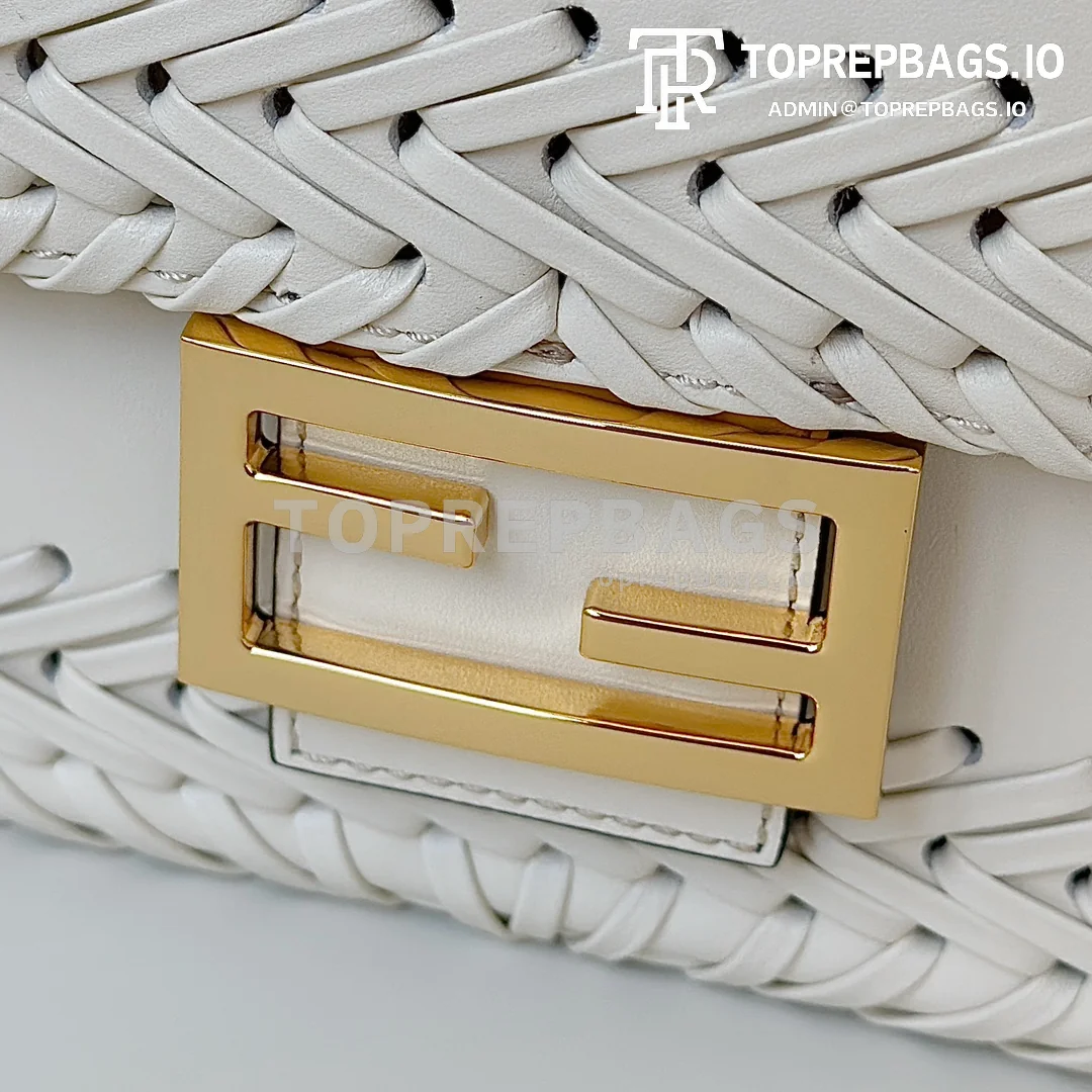 i1754044856_1358_5 Fendi Baguette in White