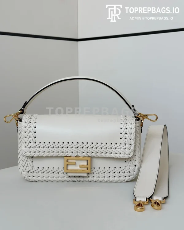 i1754044856_1386_1 Fendi Baguette in White