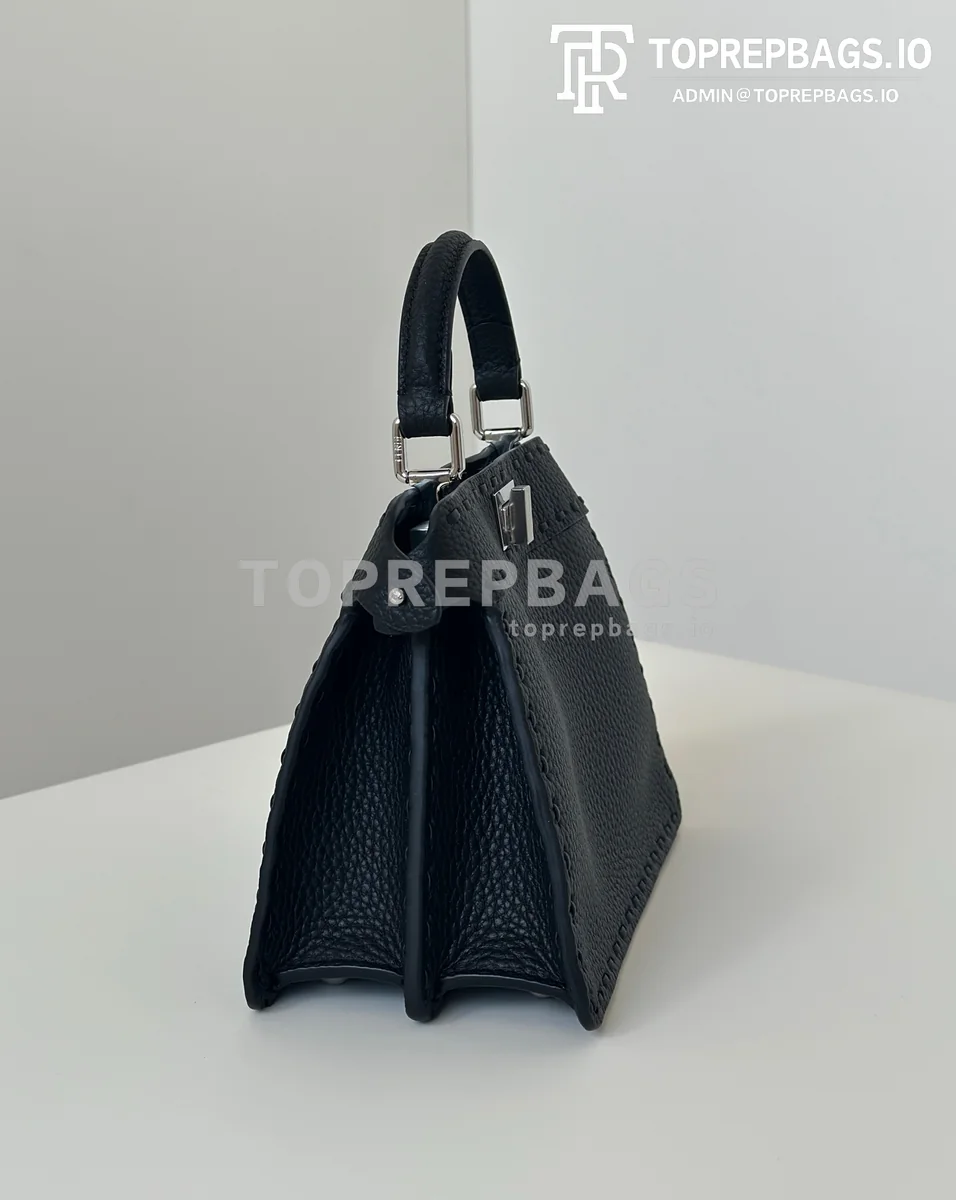 i1757909496290_2718_0_2 Fendi Peekaboo ISeeU Petite in Black