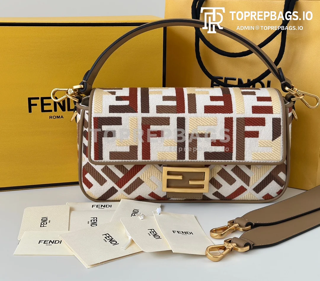 i1758535587_3931_0 Fendi Baguette in Beige
