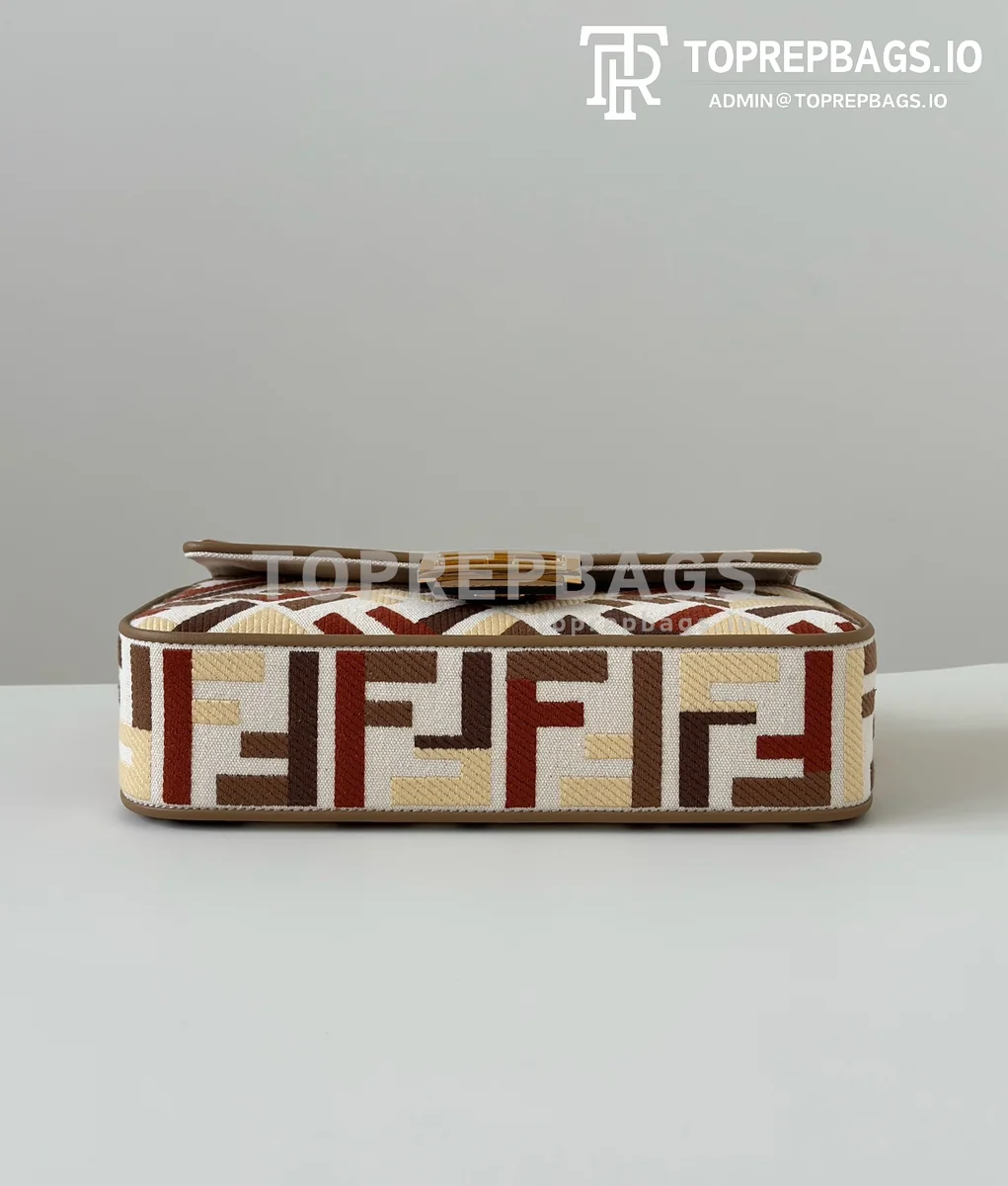 i1758535587_8435_4 Fendi Baguette in Beige