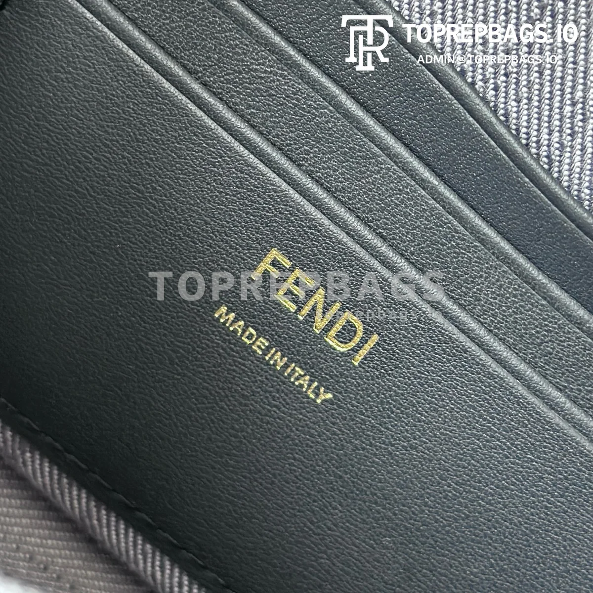 i1759227976338_5453_0_7 Fendi Baguette in Grey