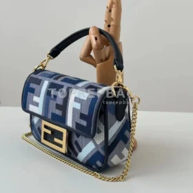 Fendi Baguette in Grey
