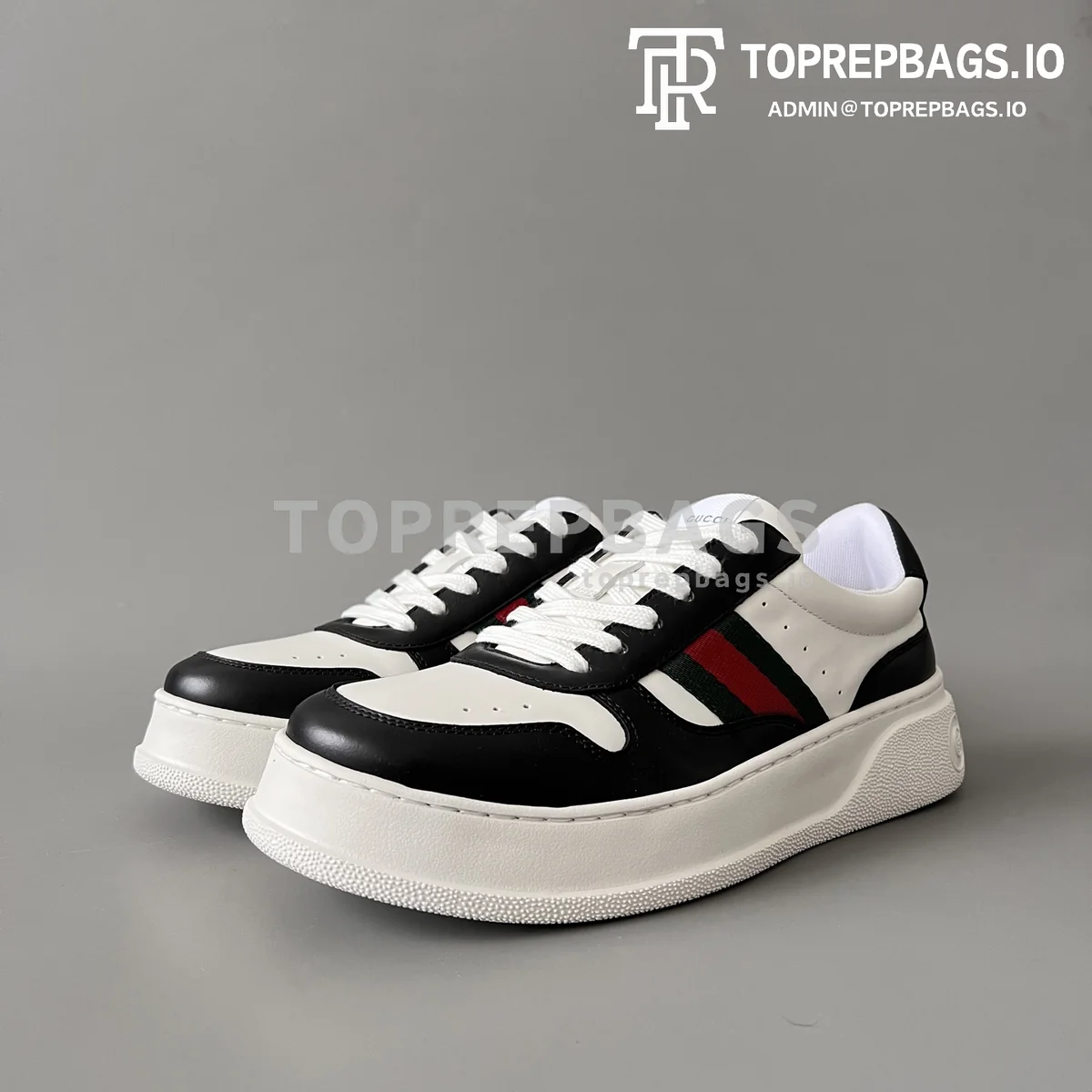 i1762956844771_2435_0_0 Gucci in Black/White