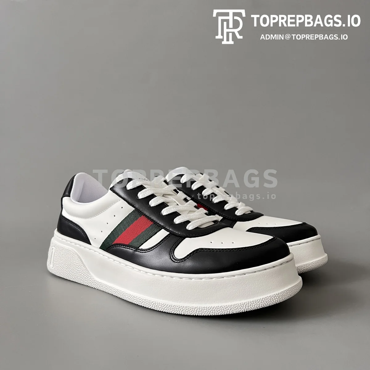 i1762956845541_5586_0_2 Gucci in Black/White