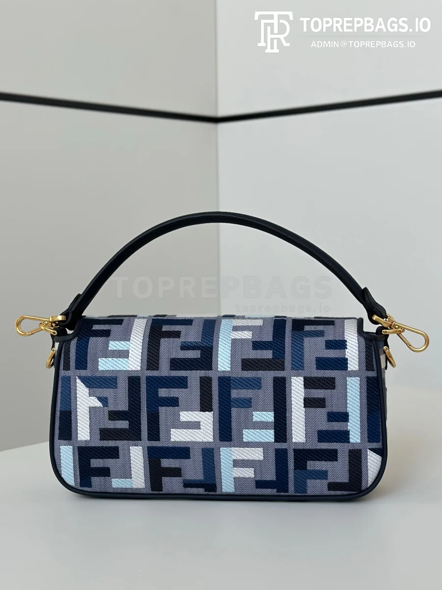 i1765181280047_618_0_2 Fendi Baguette in Grey
