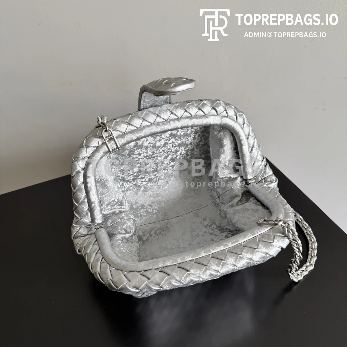 i1770373299099_4066_0_8 Bottega Veneta Lauren 1980 Small in Silver