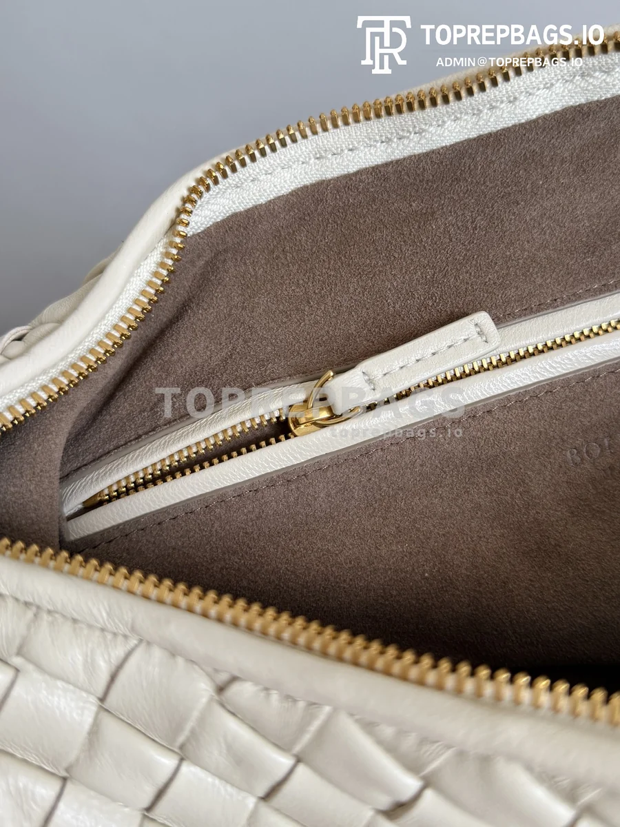i1774426833472_1627_0_6 Bottega Veneta Hop Hobo in Beige