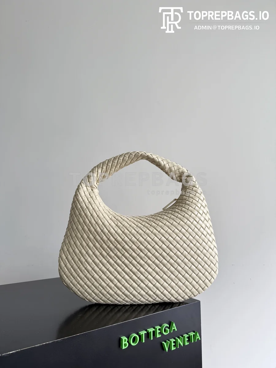 i1774426834419_7230_0_0 Bottega Veneta Hop Hobo in Beige