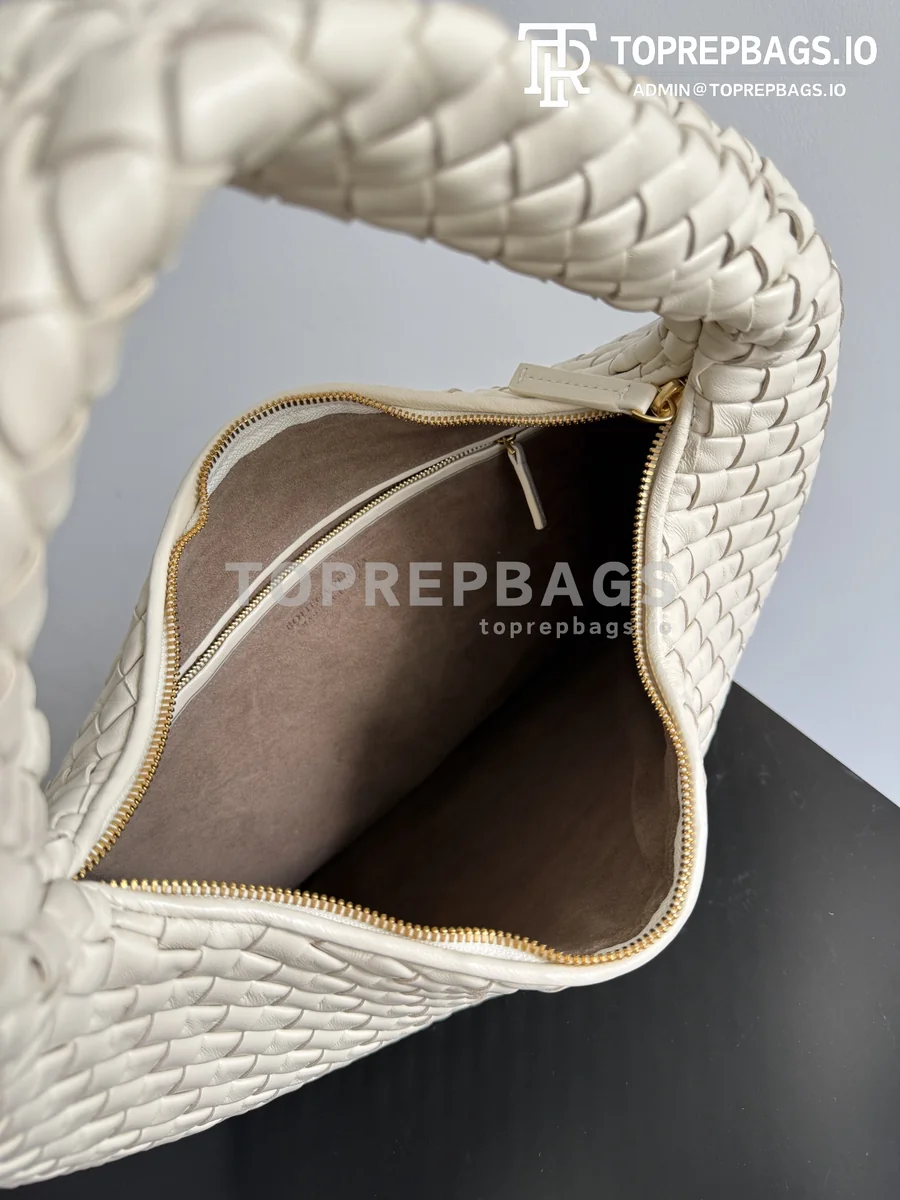 i1774426837426_8606_0_8 Bottega Veneta Hop Hobo in Beige