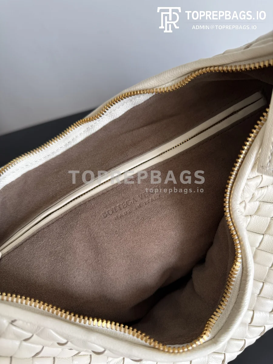 i1774426838545_3866_0_7 Bottega Veneta Hop Hobo in Beige