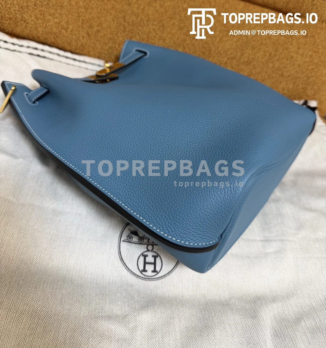 i1774762028283_2386_0_2 Hermes Kelly Bucket in Blue