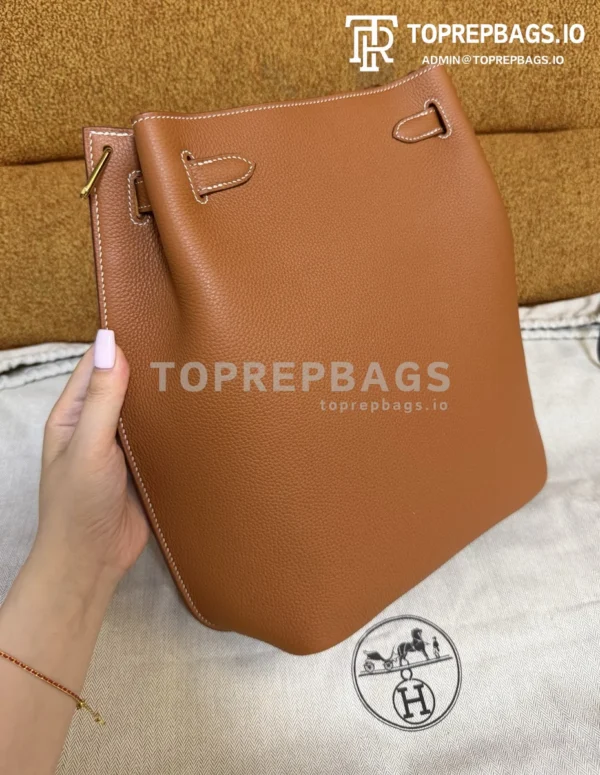 i1774762054555_9591_0_1 Hermes Kelly Bucket in Brown