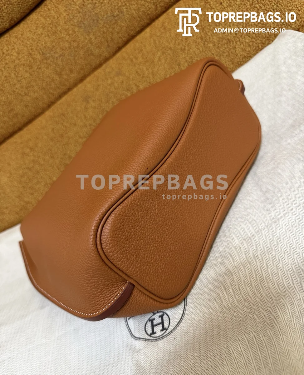 i1774762055418_9068_0_3 Hermes Kelly Bucket in Brown