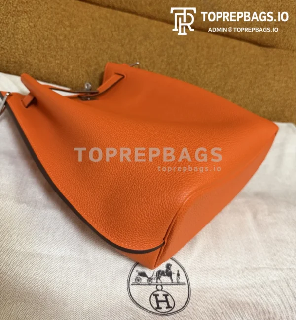 i1774762142006_9227_0_2 Hermes Kelly Bucket in Orange