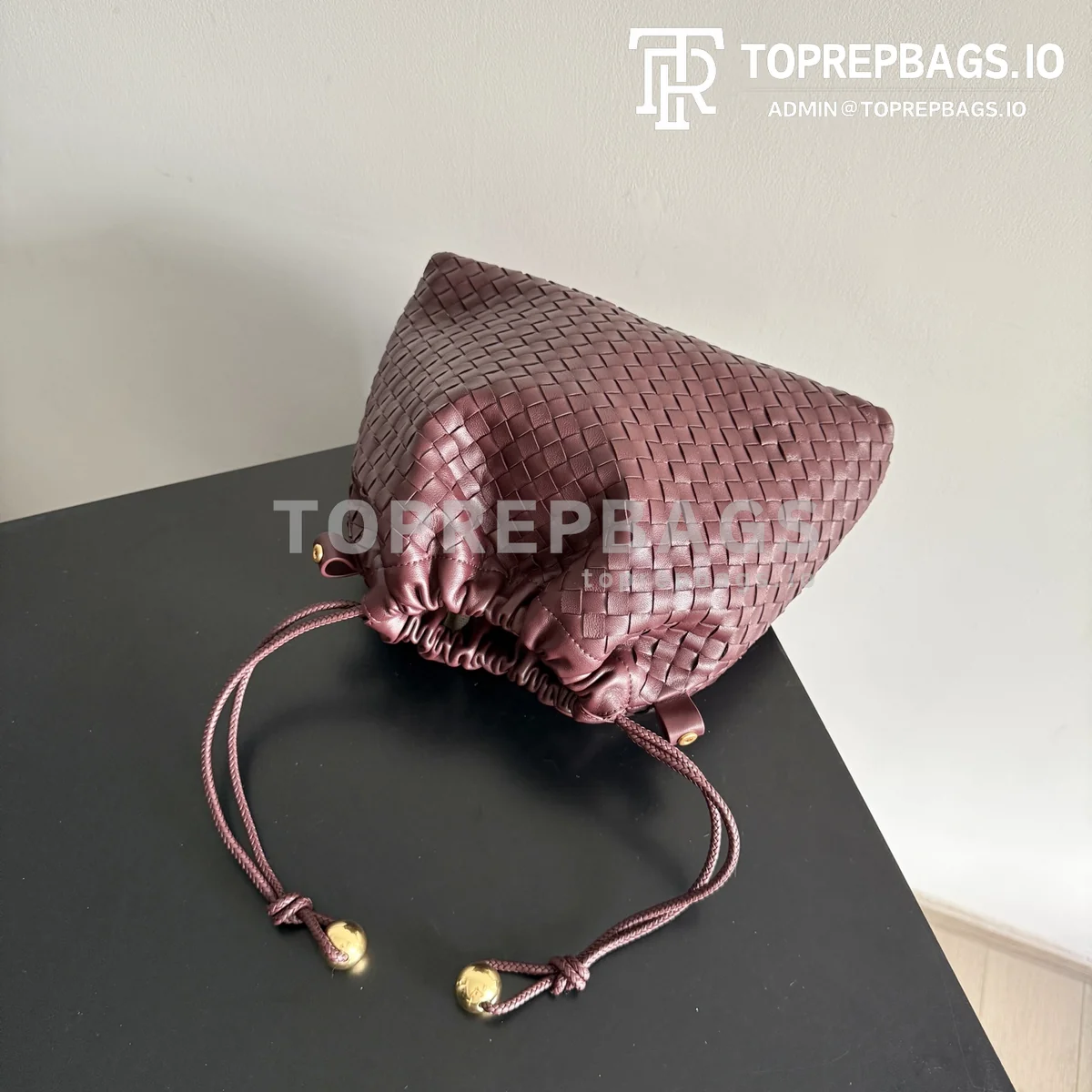 i1774850497399_543_0_4 Bottega Veneta Dustbag in Burgundy
