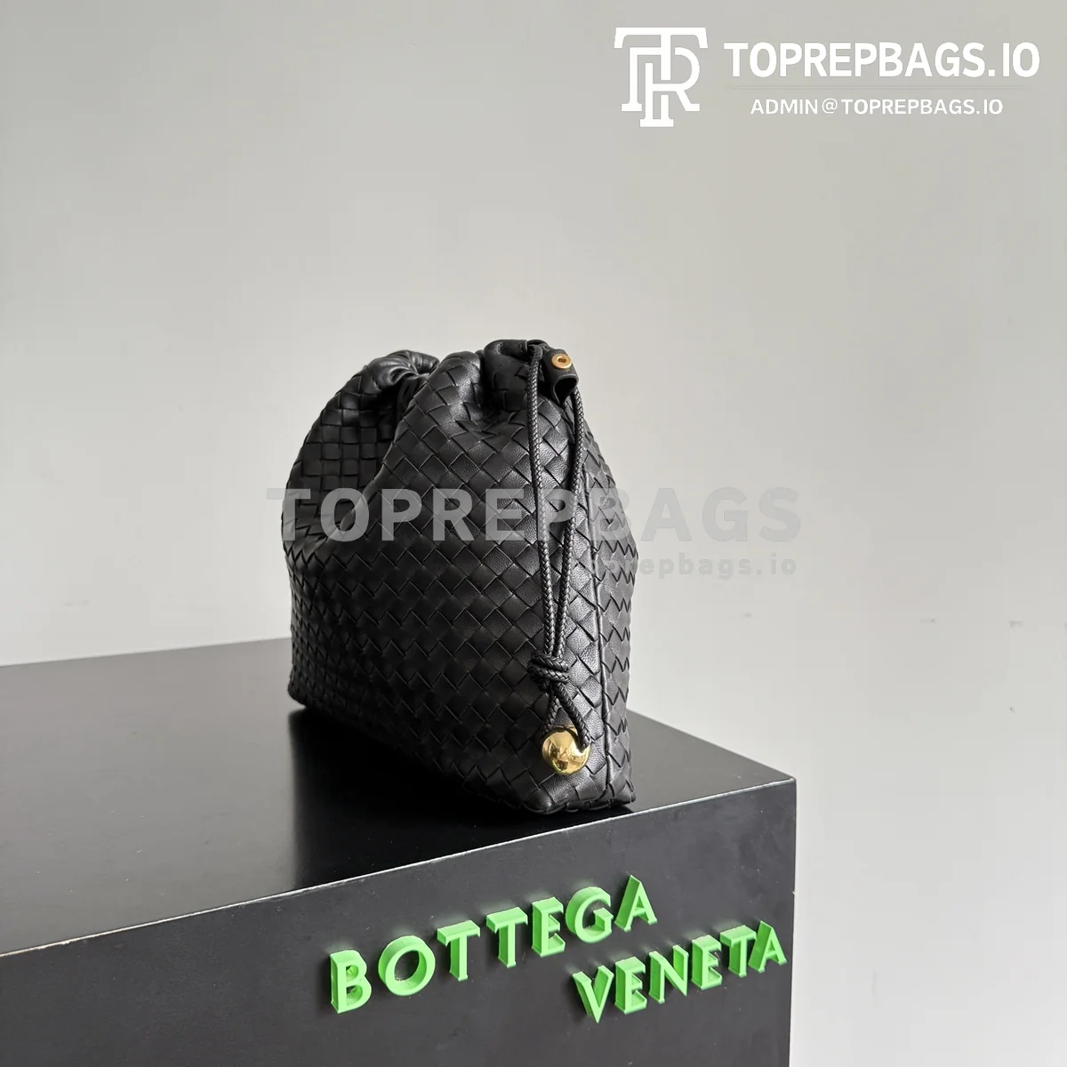 Bottega Veneta Dustbag in Black