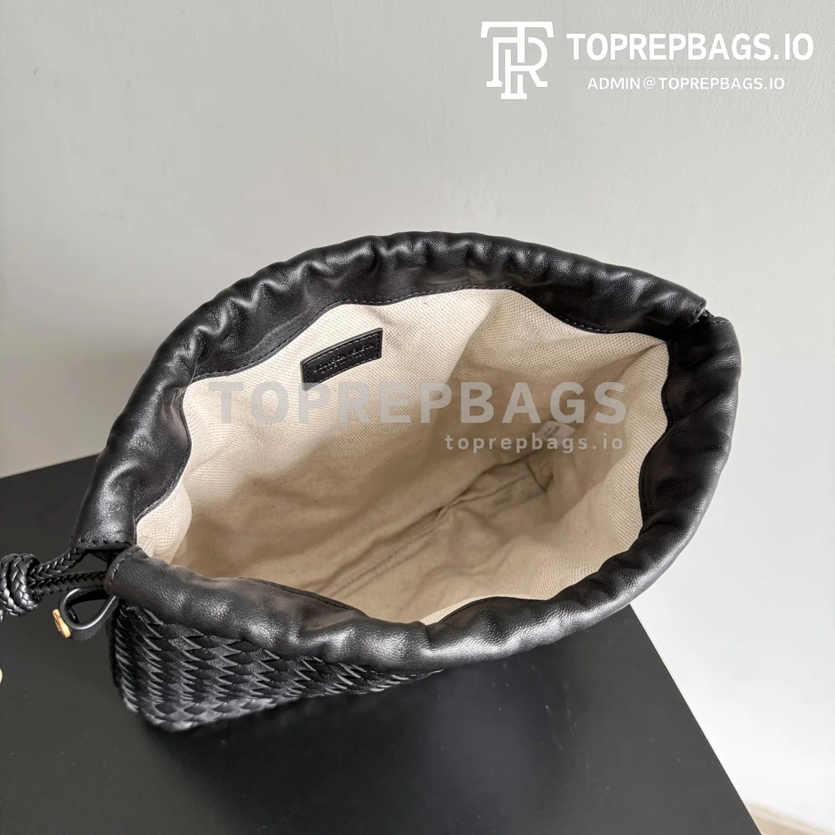 i1774850548897_39_0_7 Bottega Veneta Dustbag in Black