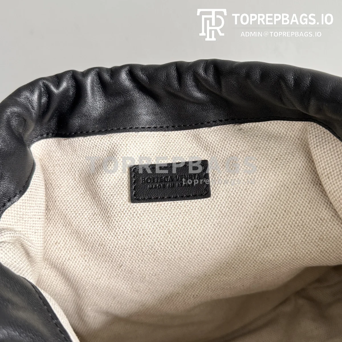 i1774850551142_2929_0_4 Bottega Veneta Dustbag in Black