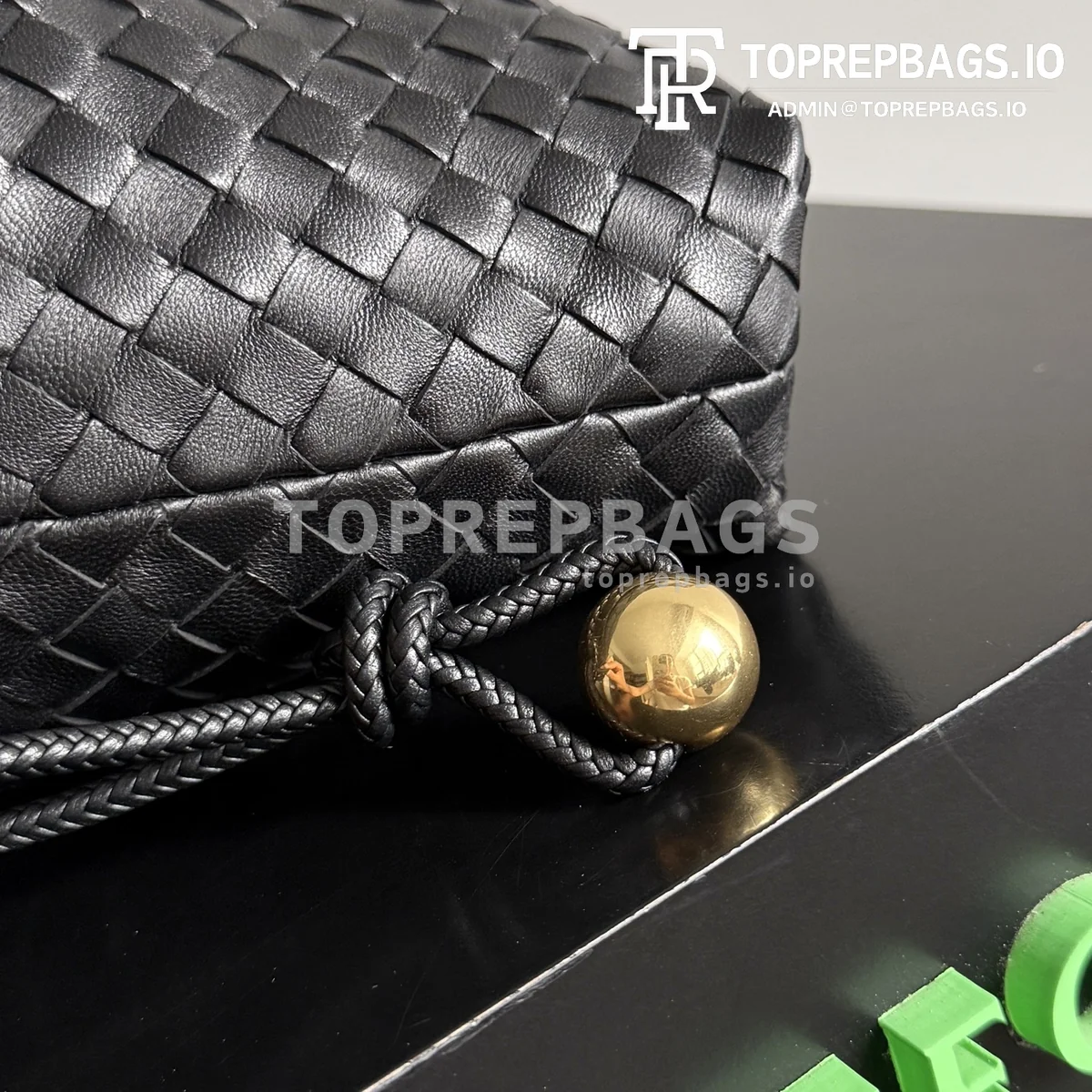 i1774850551144_8416_0_2 Bottega Veneta Dustbag in Black