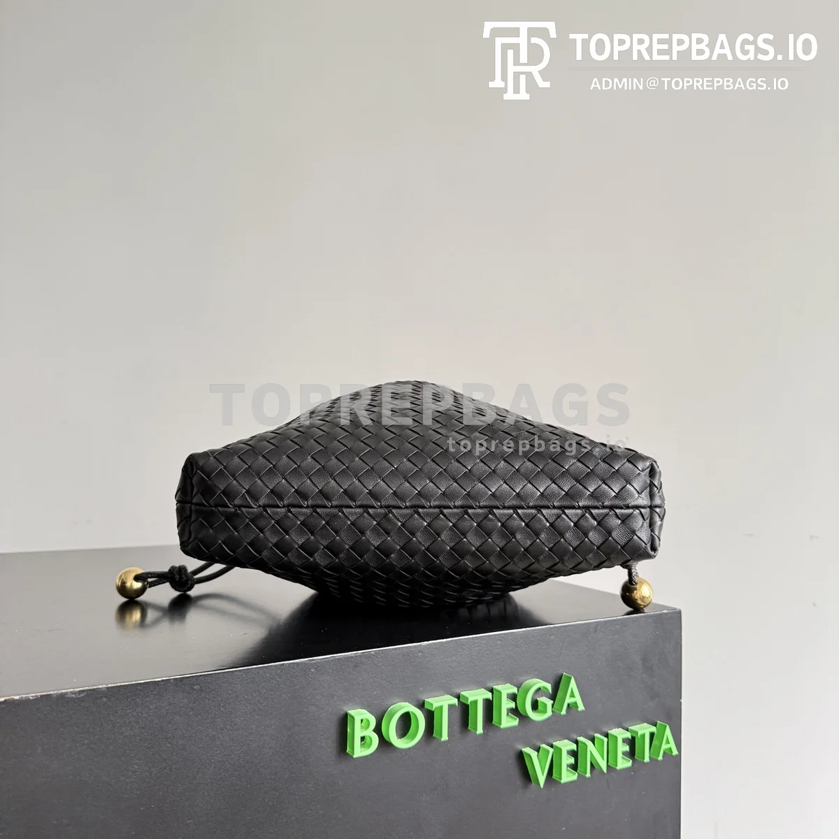 i1774850551254_2608_0_3 Bottega Veneta Dustbag in Black