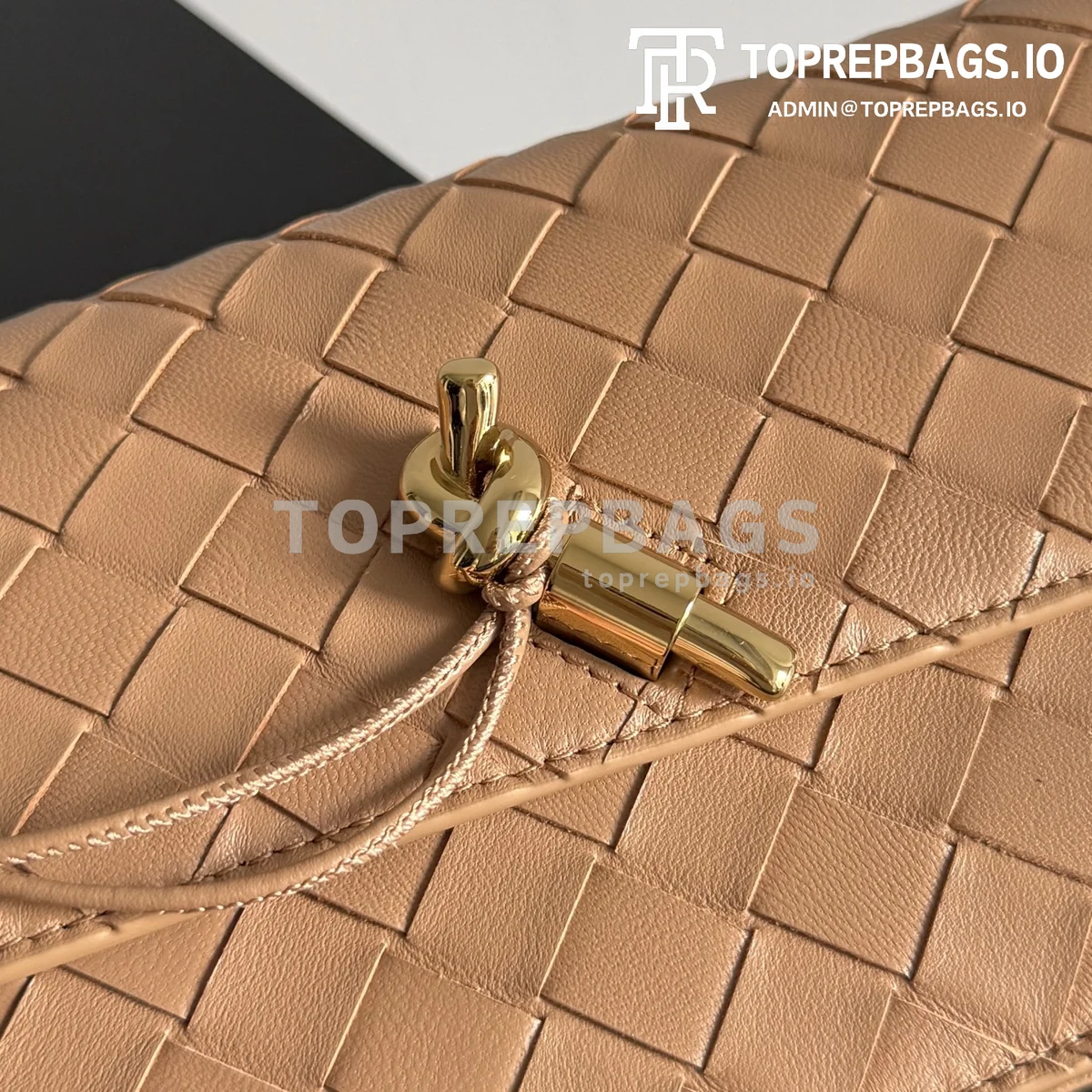 i1774949134942_9016_0_5 Bottega Veneta Andiamo in Beige