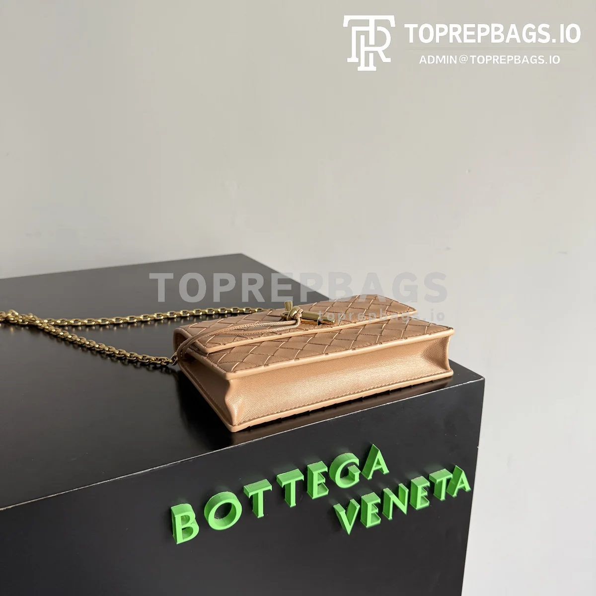 i1774949135000_5387_0_3 Bottega Veneta Andiamo in Beige
