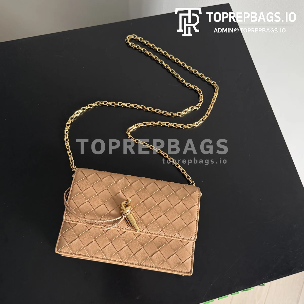 i1774949140353_9264_0_4 Bottega Veneta Andiamo in Beige