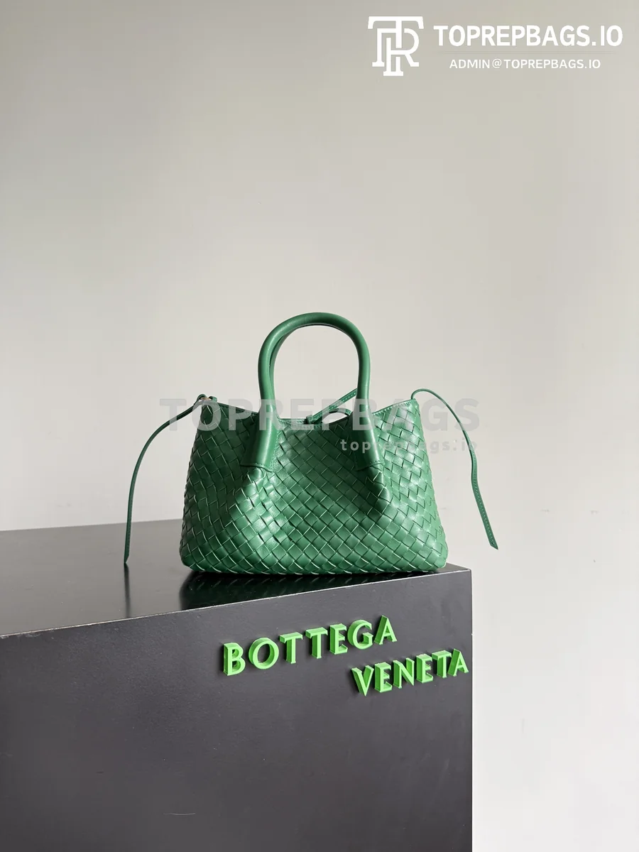 i1774949222478_1314_0_0 Bottega Veneta Pinacoteca in Green