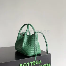 Bottega Veneta Pinacoteca in Green