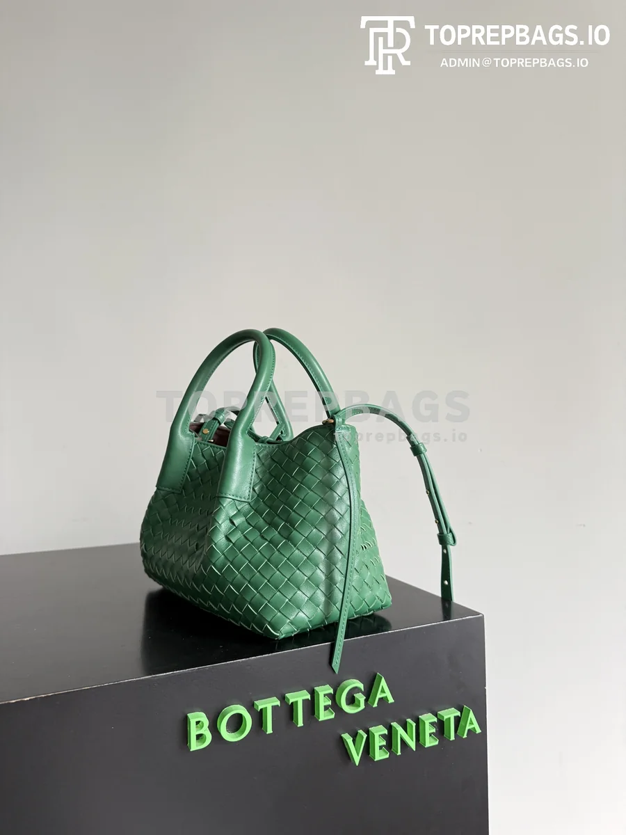 i1774949222484_4289_0_1 Bottega Veneta Pinacoteca in Green