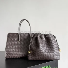 Bottega Veneta Barbara in Brown