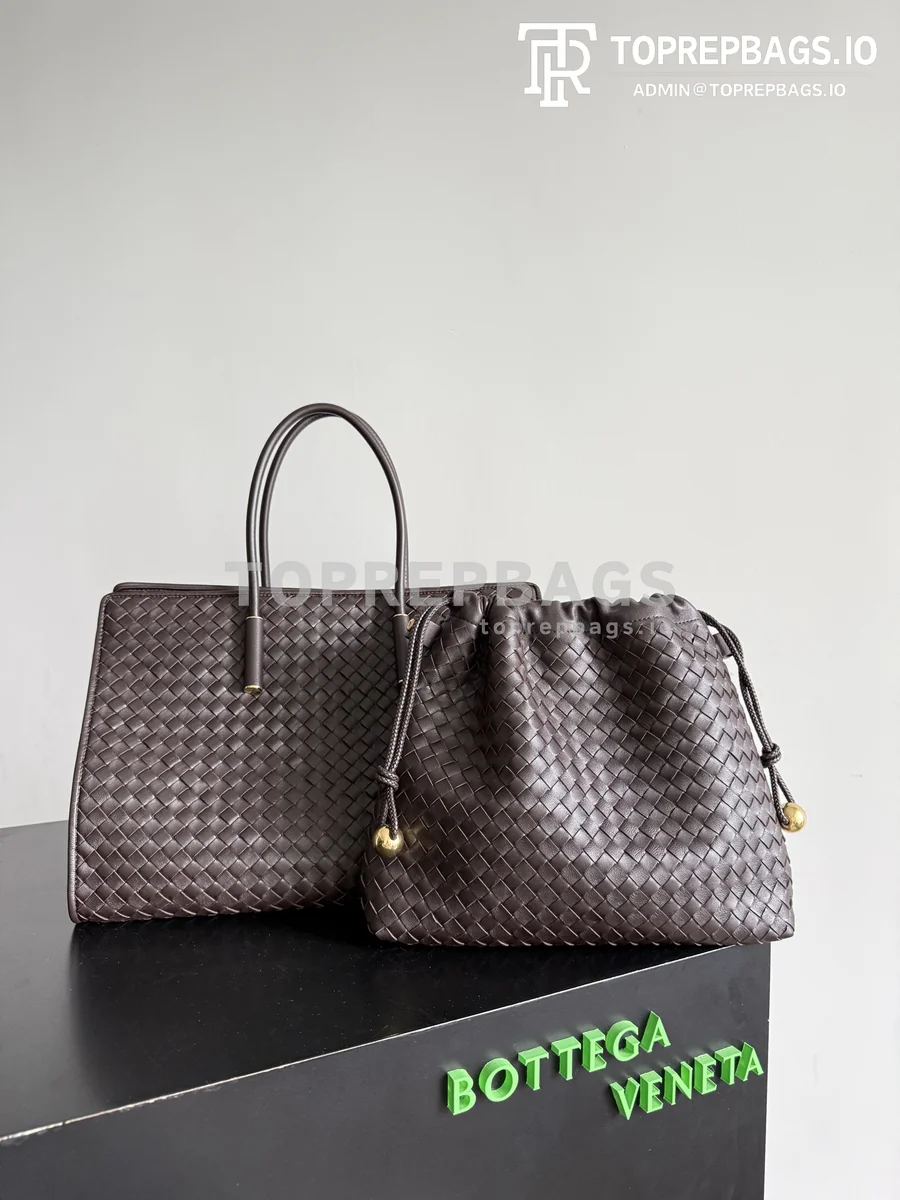 i1774949671977_2450_0_0 Bottega Veneta Barbara in Brown
