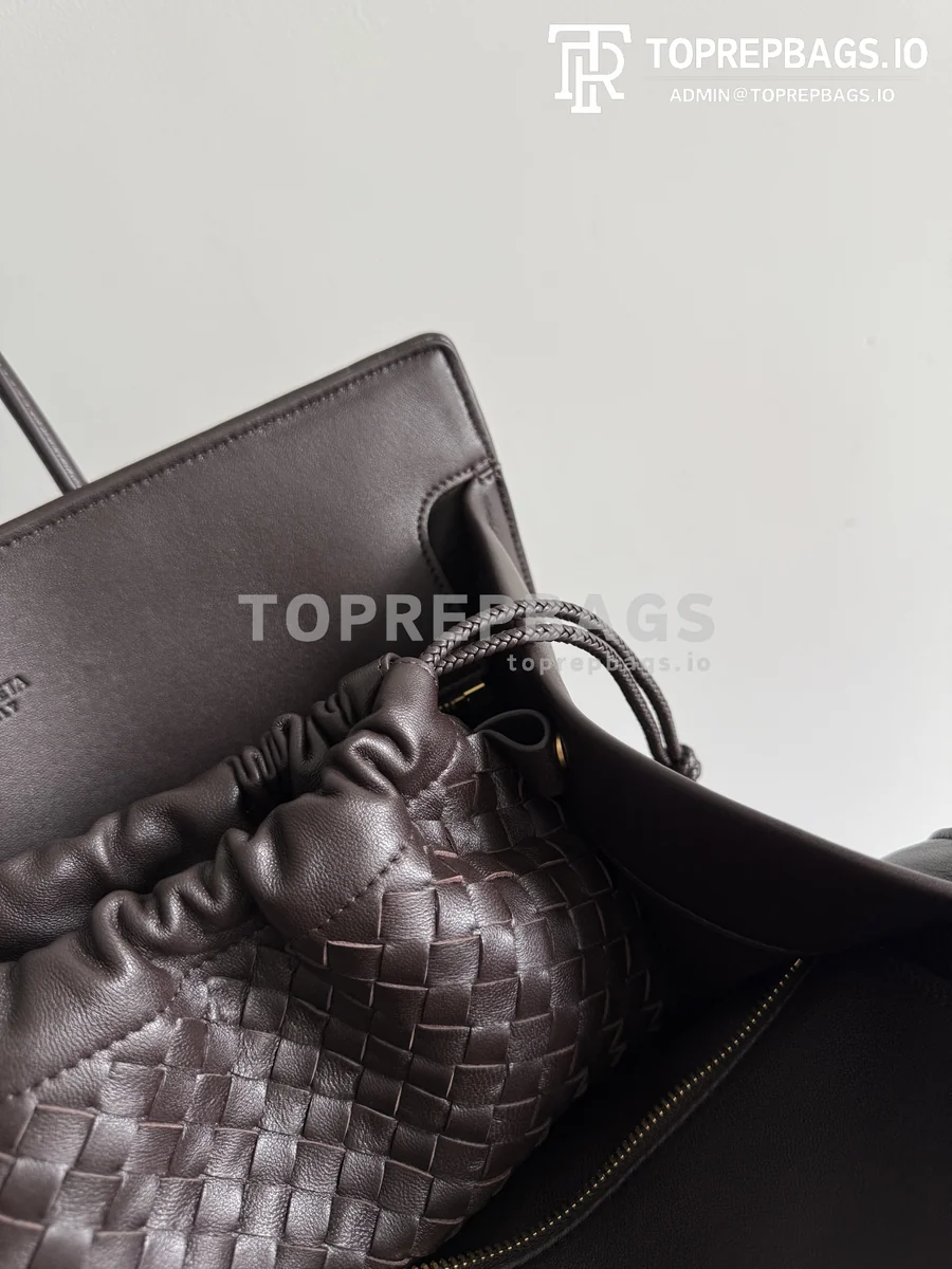 i1774949673681_99_0_4 Bottega Veneta Barbara in Brown